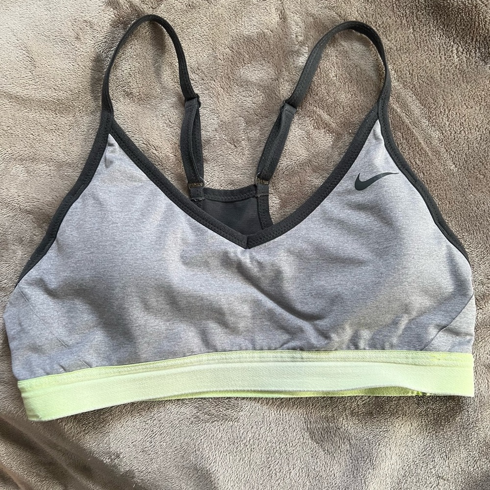 Nike Dry-Fit Adjustable Staps Sports Bra Size M
